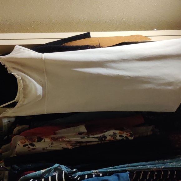 Dress - Picture 4 of 6